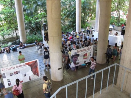 A exposição "Lições de Ruanda" foi exibida entre os dias 07 e 11 de abril na PUC Rio. Foto: Unic Rio